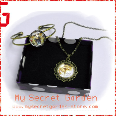 Michael Jackson - Dangerous, Remember The Time Cabochon Bronze Necklace and Bracelet Set Michael Jackson - Dangerous, Remember The Time Cabochon Bronze Necklace and Bracelet Set